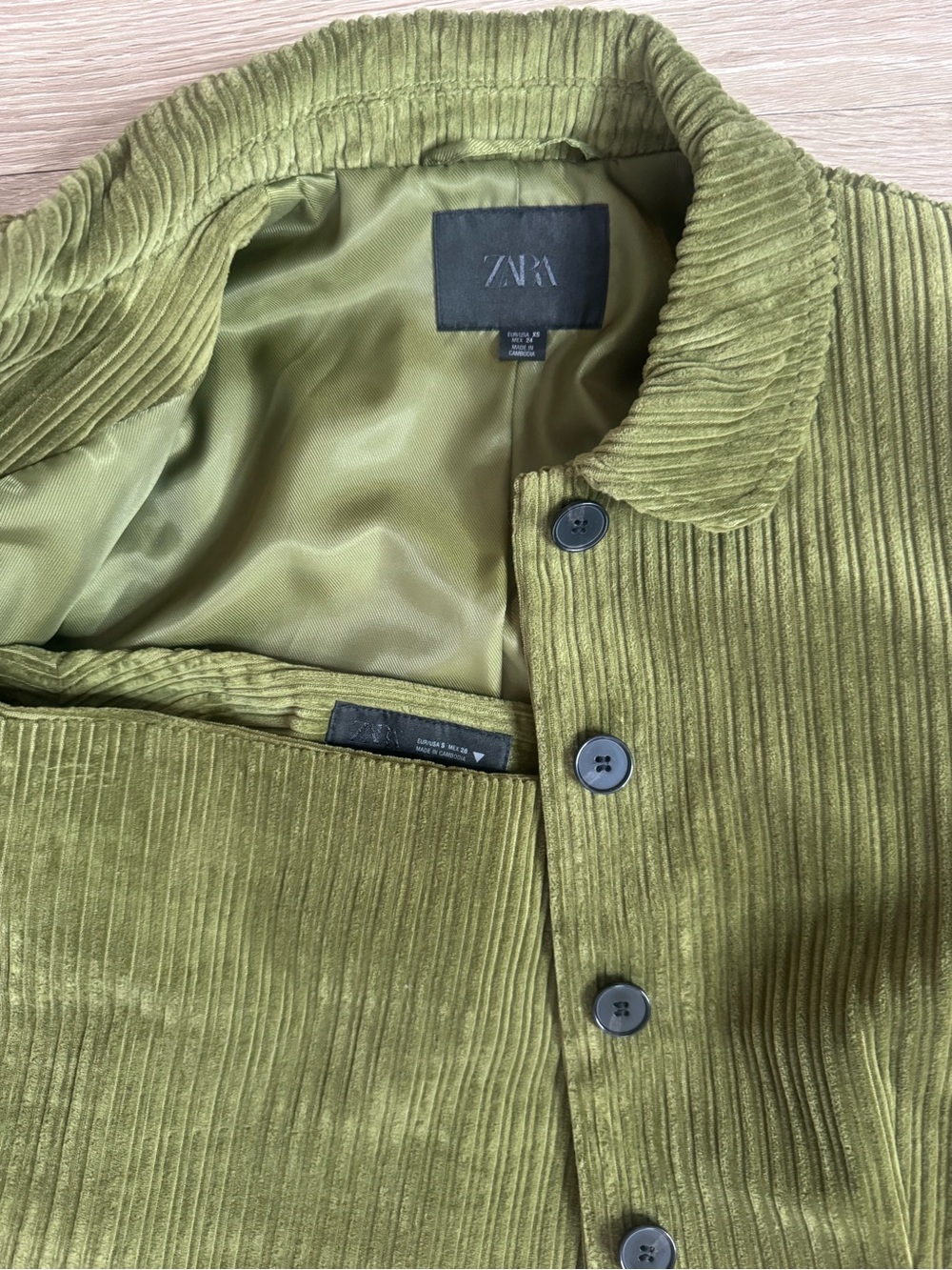 Zara Olive Green Corduroy Button Jacket - Picture 3 of 4